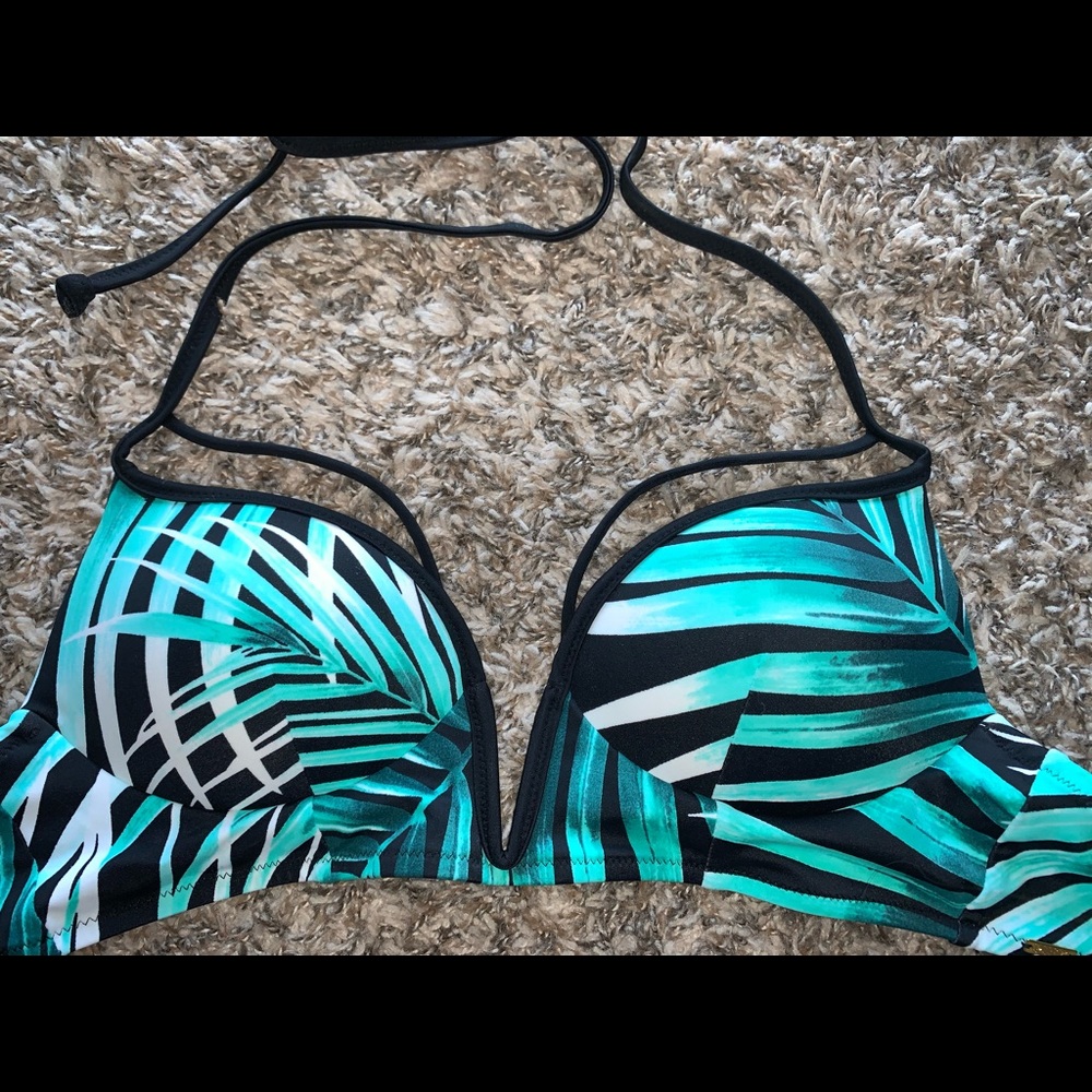 Victoria’s Secret PINK strappy bikini top - Picture 2 of 3